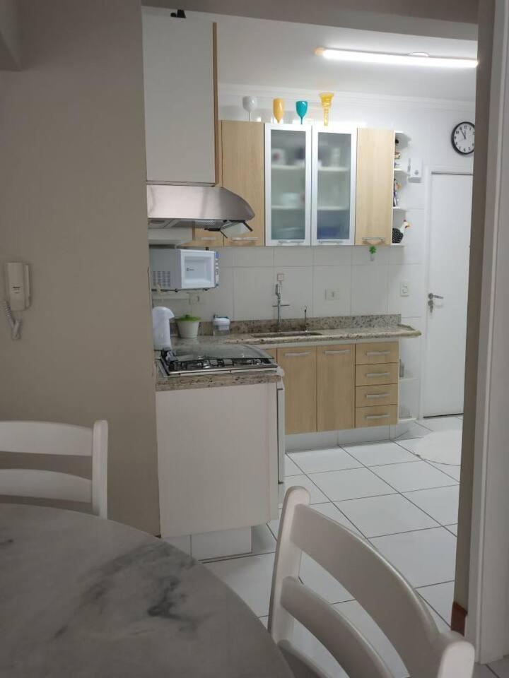 Apartamento completo na calçada da praia Apartment Guaruja Luaran gambar