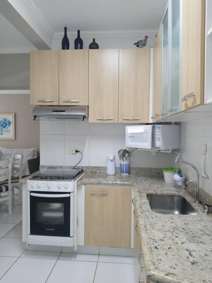 Apartamento completo na calçada da praia Apartment Guaruja Luaran gambar
